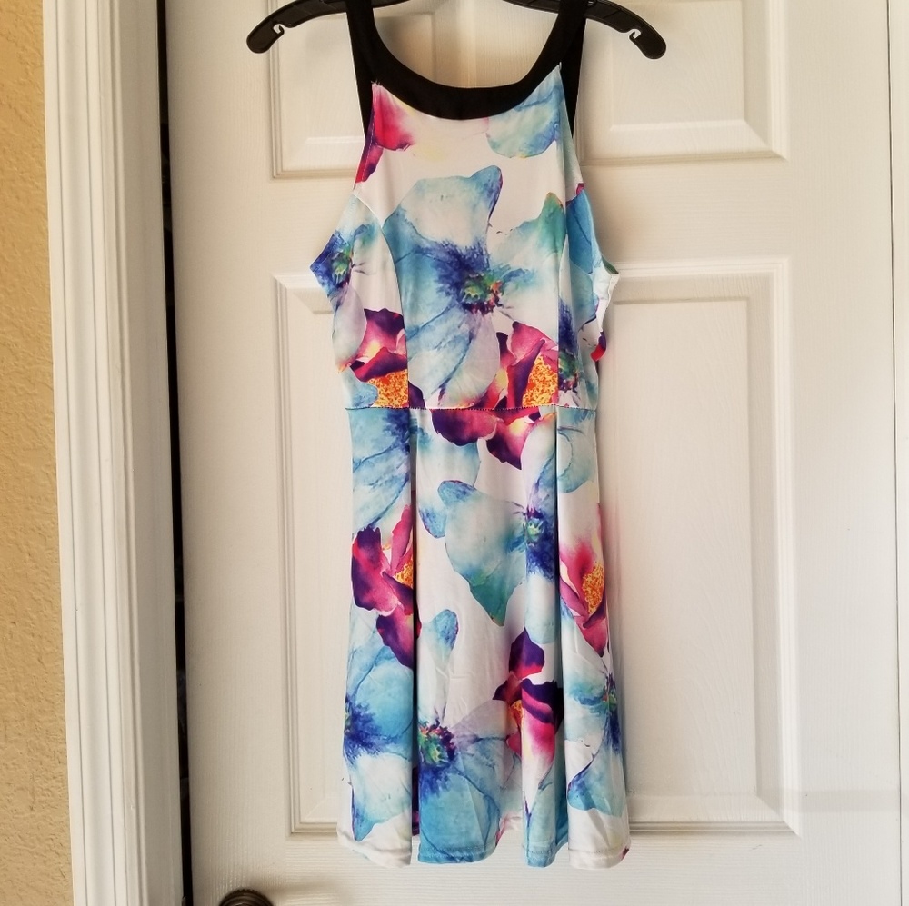 👗2/$15👗Colorful floral dress